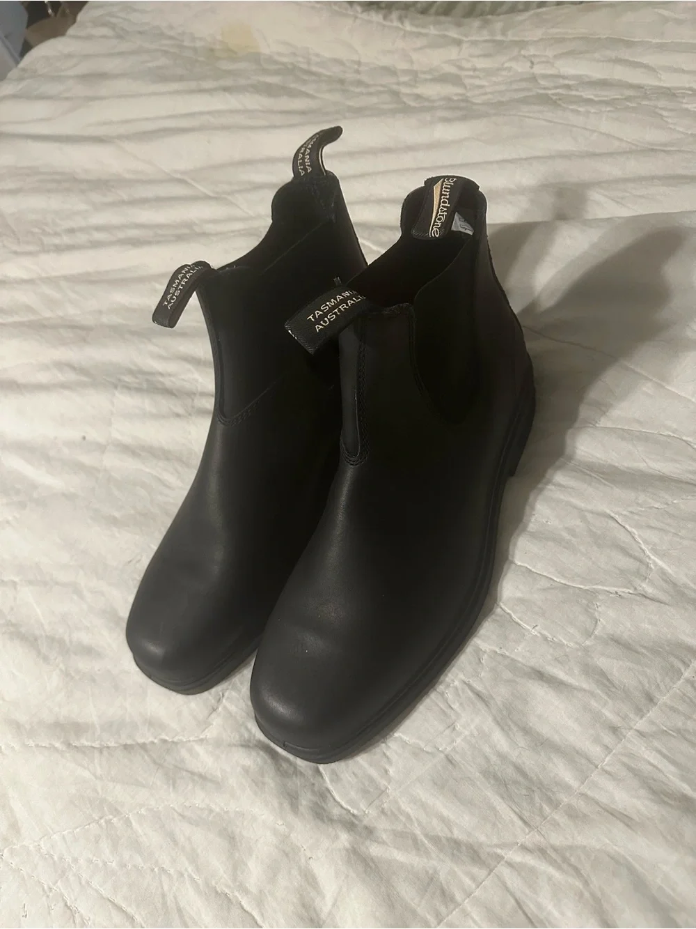 Blundstone Men's Black Chukka Boots - Slip-On Ankle Work Boots